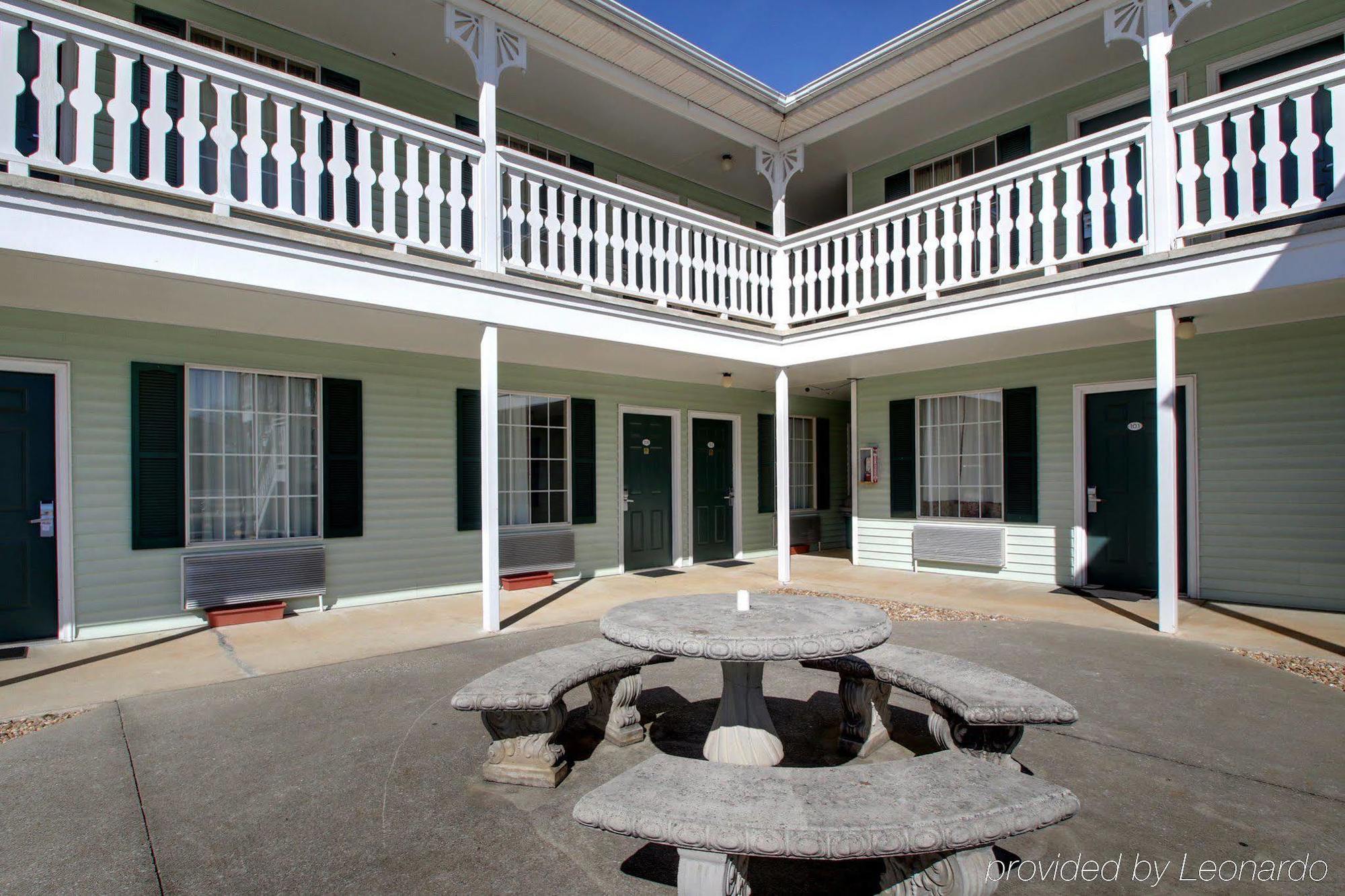 Key West Inn - Tuscumbia Bagian luar foto